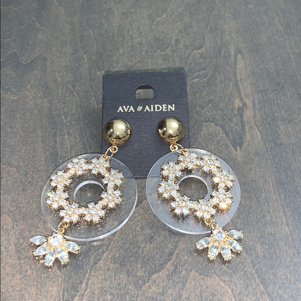 🤍crystal fancy🤍 fashion earrings